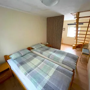 Haus Am Gelben Berg Dittenheim