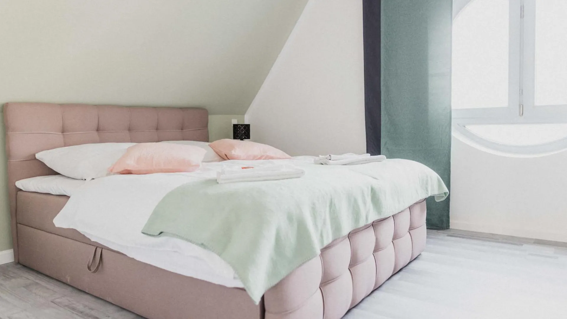Apartment Luxury 4 Bedroom Apartment/Therme Erding/Parking